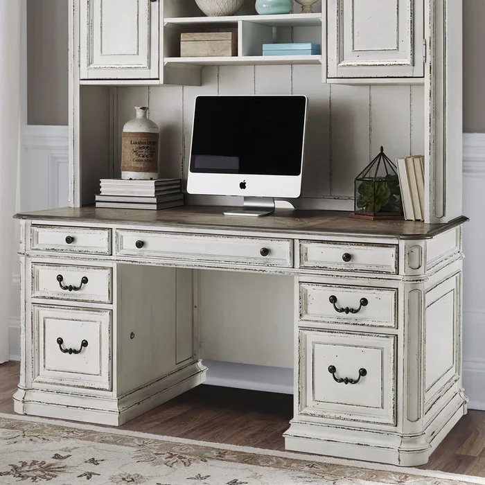 Magnolia Manor – Credenza – White