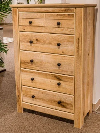 Makidern – Five Drawer Chest