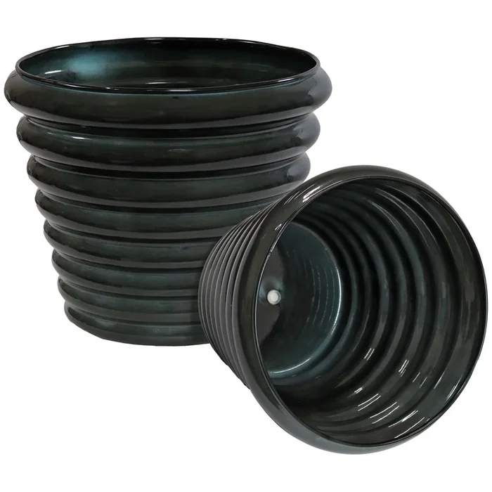 Molly Metal Outdoor Planter Set of 2